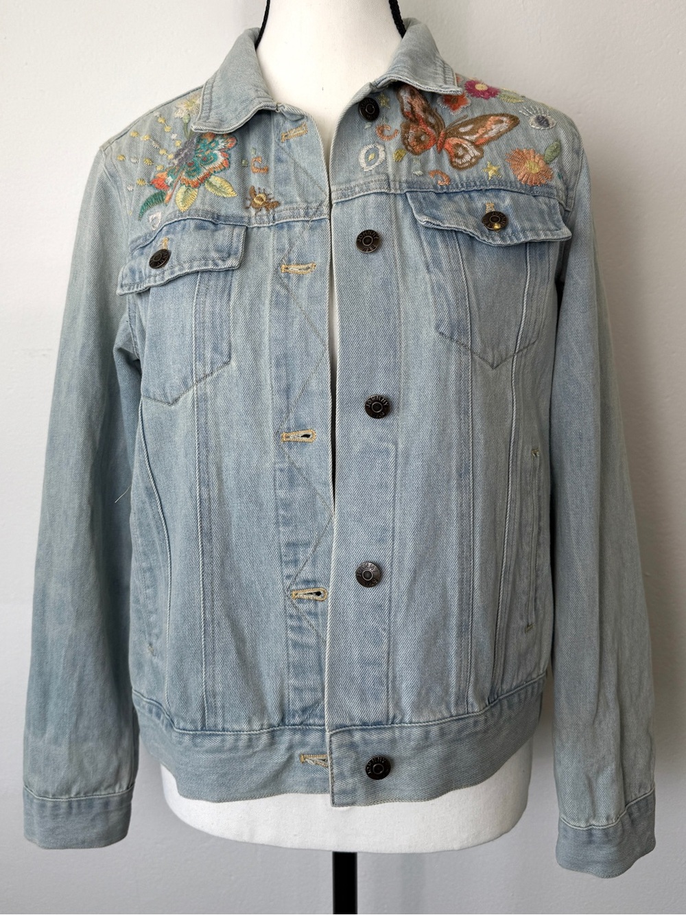 Johnny Was Workshop XS Embroidered Denim Jacket Floral Butterfly